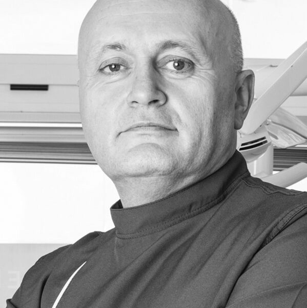 Dr. Nando Barbieri